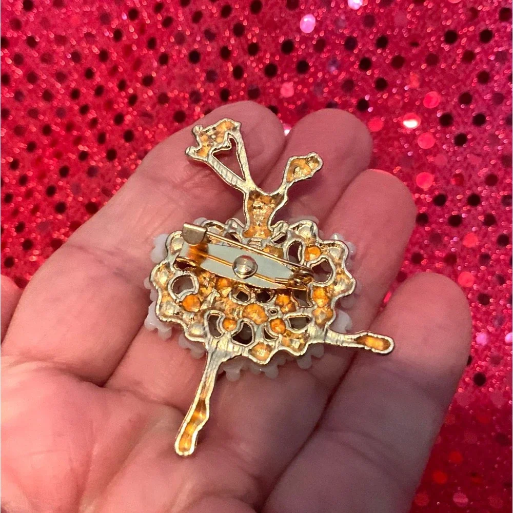 VINTAGE BALLERINA w/ RHINESTONES on WHITE Floral TUTU BROOCH AURORA BOREALIS!